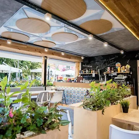 בית הארחה Kirov