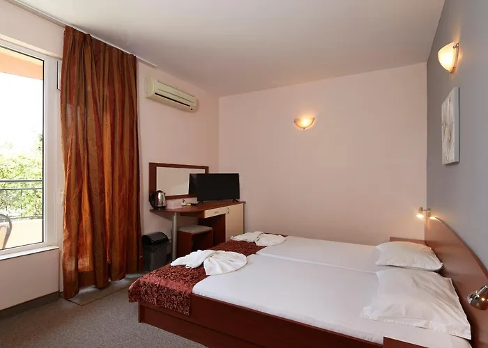 Kirov בית הארחה 4*