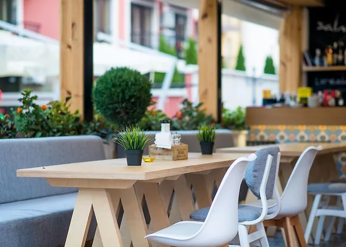 בית הארחה Kirov רבדה